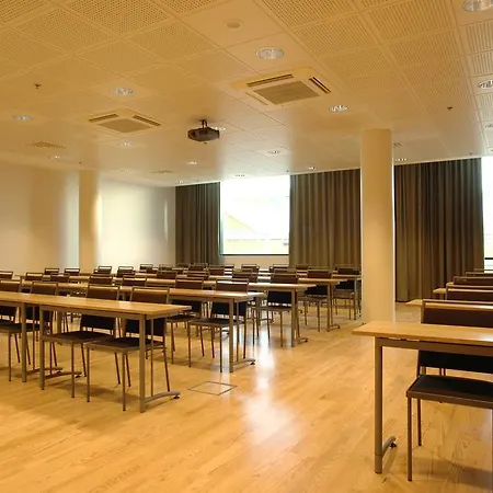 Scandic 4*